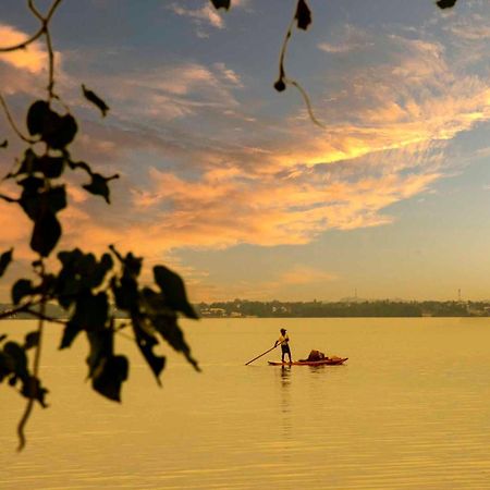 Hiru Lagoon Negombo Bagian luar foto