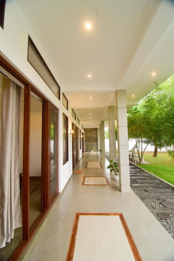 Hiru Lagoon Negombo Bagian luar foto